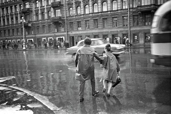 The 1960s: Cafe Molodyozhnoye, Fashion in Riga and the Soviet car industry - Sputnik International