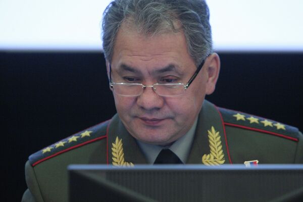 Defense Minister Shoigu Fires Top Military Doctor - Sputnik International