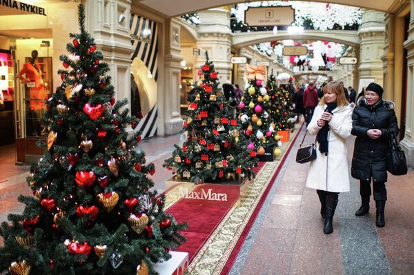 Moscow’s GUM Decked out for New Year’s - Sputnik International