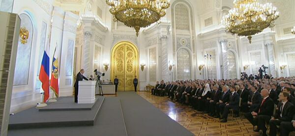 Putin Pledges Control Over Officials' Spending  - Sputnik International