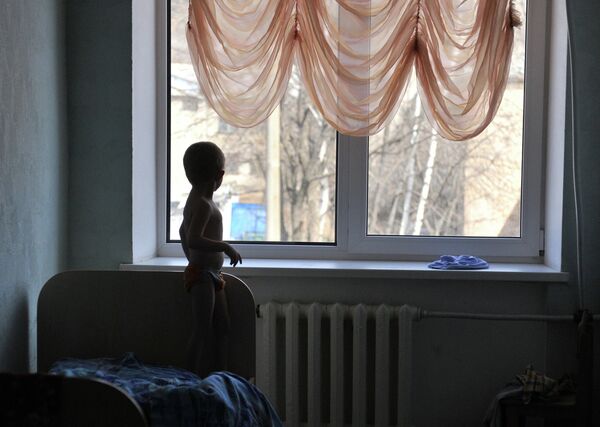 Russian Orphan Adoption 'Appeal' Sparks Furore         - Sputnik International