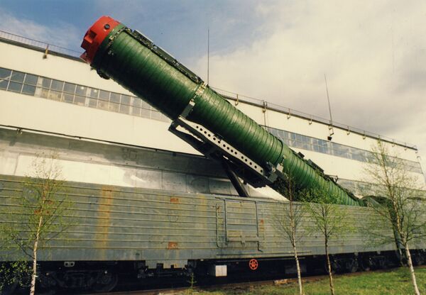 Russia to Bring Back Railroad-Based ICBM - Sputnik International