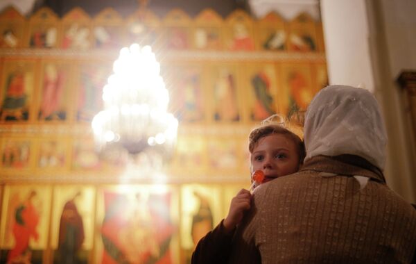 Russian Orthodox Believers Begin Christmas Celebrations - Sputnik International
