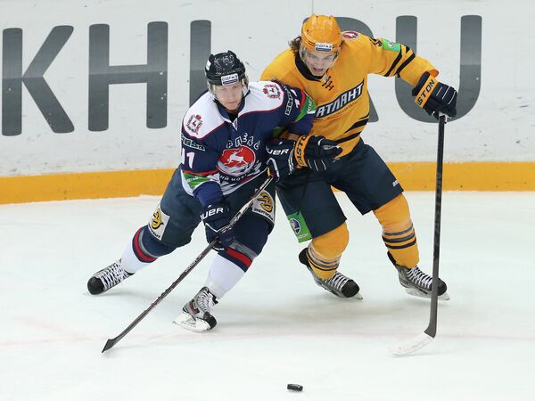 KHL: Atlant Closes in on Playoff Zone - Sputnik International