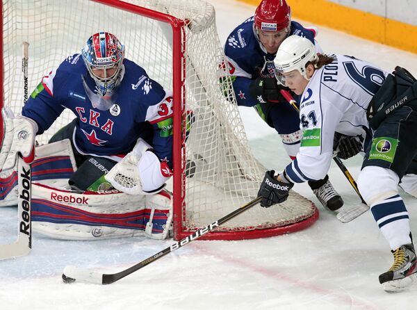 KHL: Amur Defeats Dinamo Riga - Sputnik International