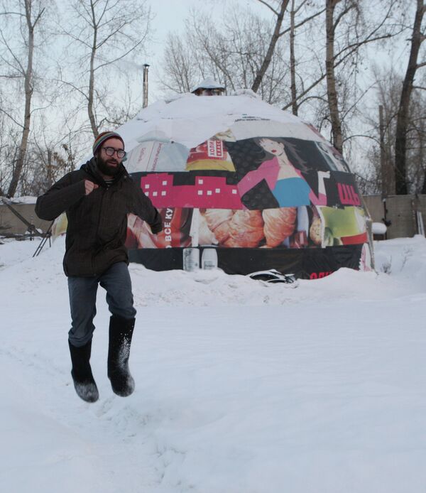 Novosibirsk Artist Builds Dome House - Sputnik International