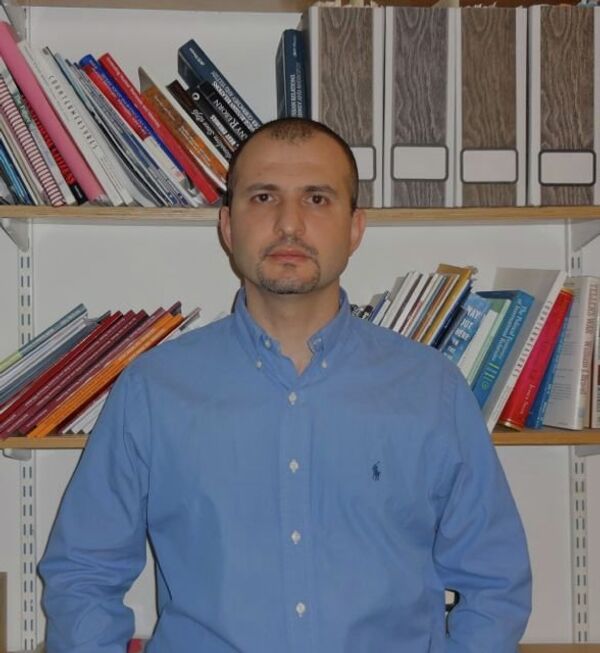 Simon Saradzhyan Simon Saradzhyan - Sputnik International