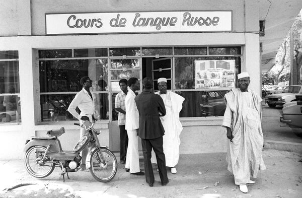 Russian language courses in Mali, 1987 - Sputnik International