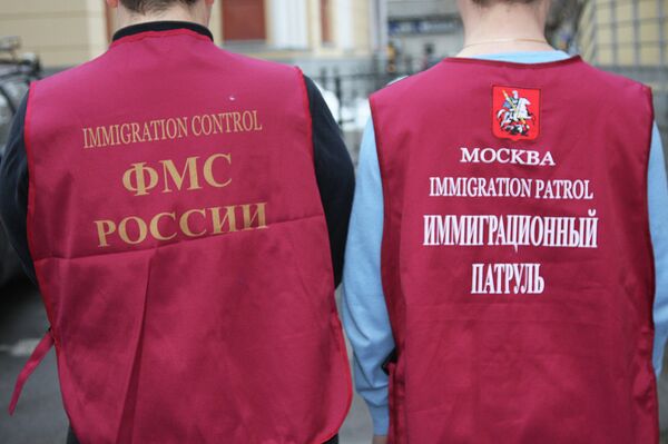 Moscow to Set Up Volunteer Patrols to Enforce Immigration Law - Sputnik International