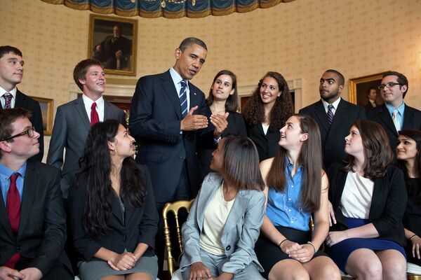 US President Barack Obama meets with students in the Blue Room of the White House (file photo) - Sputnik International