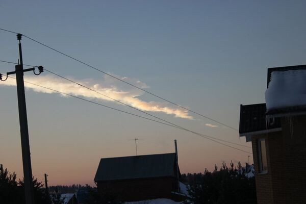 Hail of Meteorite Fragments Over Chelyabinsk - Sputnik International