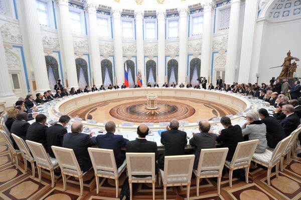 G20 finance ministers and central bankers meeting with Russian President Vladimir Putin in the Catherine Hall of the Grand Kremlin Palace on February 15. - Sputnik International