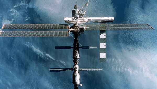 Progress Freighter Resets Space Station Orbit - Sputnik International