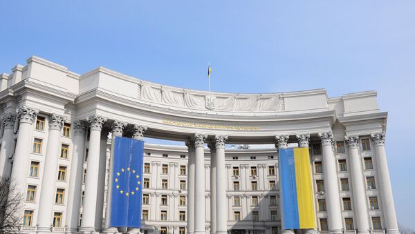 Kremlin Warns Kiev Over 'Suicidal' Ukraine-EU Trade Deal - Sputnik International