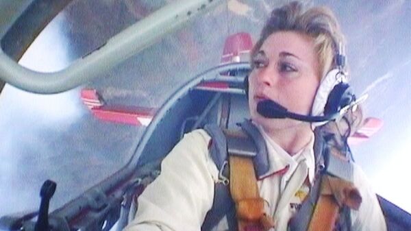 Sky Dancing With the World’s Most Decorated Female Pilot - Sputnik International