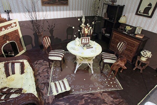 Visitors of Chocolate Room in Minsk Taste Interior Pieces - Sputnik International