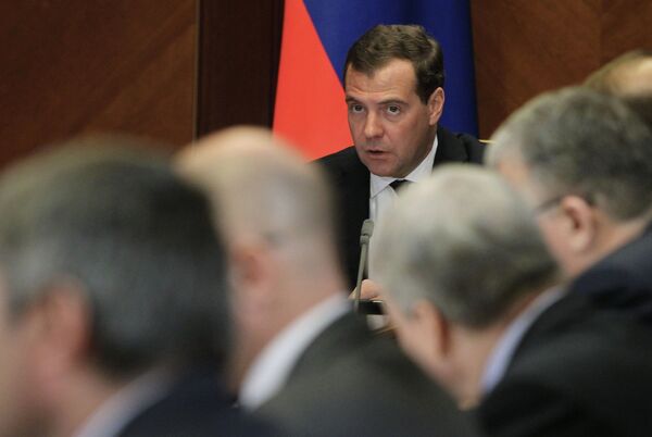 Russia to Boost Support for Non-Energy Exports – Medvedev - Sputnik International
