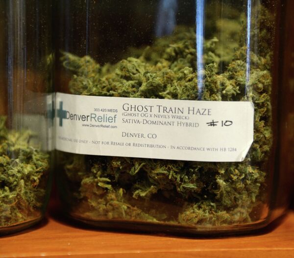 US Cannabis Capitalists Aim High With Legal Colorado Weed - Sputnik International