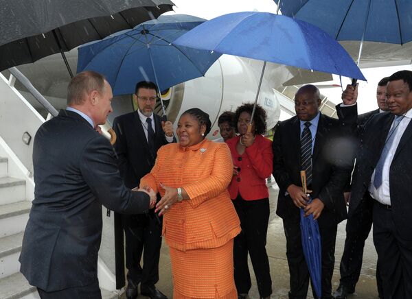 Putin Arrives in Durban for South African BRICS Summit - Sputnik International