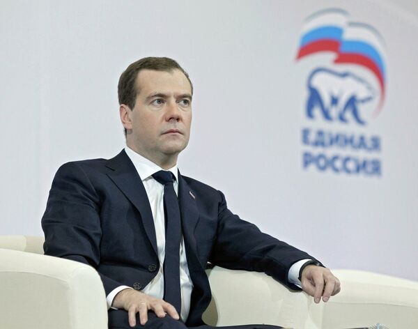 Medvedev Invites Opposition to Speak - Sputnik International