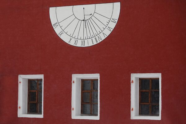 Sundial, Digital and Chime Clocks on Moscow Buildings - Sputnik International