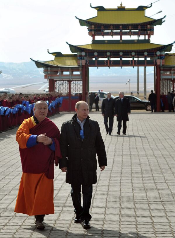 Vladimir Putin Visit Russia’s Main Buddhist Temple - Sputnik International