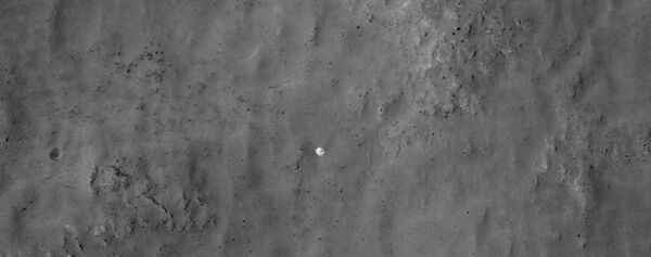 Bright spot showing Mars 3 parachute - Sputnik International