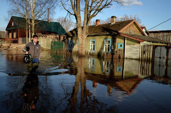 Flooded houses in Novgorod Region villages - Sputnik International