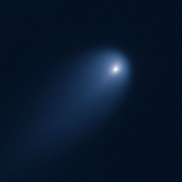An image of ISON as it hurtles toward the sun at about 47,000 mph (75,639 kph) - Sputnik International
