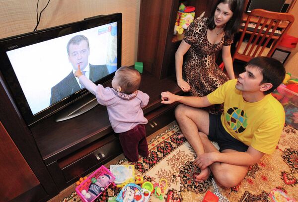 TV Should Focus on Daily Life, Not Criminals - Medvedev - Sputnik International