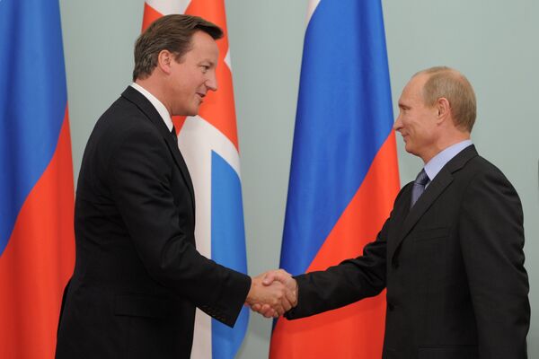 Putin Offers UK PM Cameron Olympic Tour - Sputnik International