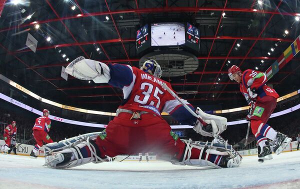 Russian hockey team Lokomotiv Yaroslavl belongs to the country's Kontinental Hockey League (KHL). - Sputnik International