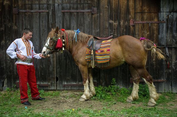 Traditional Hutsul Wedding in Western Ukraine - Sputnik International