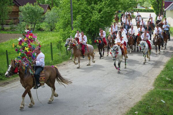 Traditional Hutsul Wedding in Western Ukraine - Sputnik International