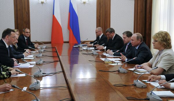 Russian President Meets with Czech Prime Minister in Sochi - Sputnik International