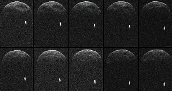 The first images of asteroid 1998 QE2 show a small, secondary asteroid traveling with it. - Sputnik International