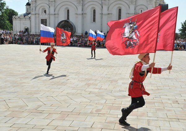 The Changing of the Kremlin Guard, on International Children's Day - Sputnik International