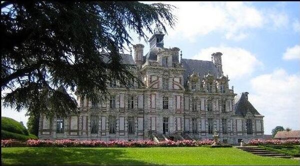 Chateau De Beaumesnil, Dmitri's chateau in France - Sputnik International