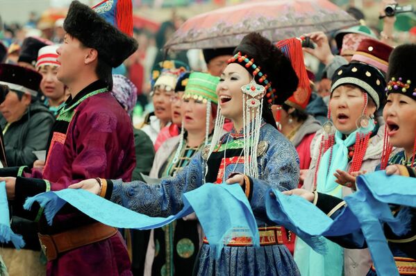 Shaman rituals and a beauty contest at an indigenous festival in Siberia - Sputnik International