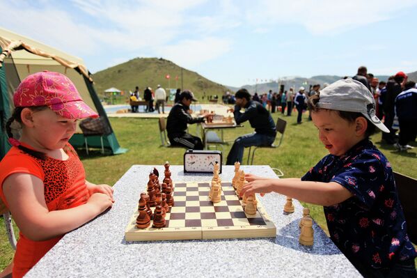 Shaman rituals and a beauty contest at an indigenous festival in Siberia - Sputnik International
