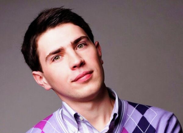 Netizens Not Amused as Justin Timberlake 'Tackled' by Prankster Ahead of Louis Vuitton Show in Paris Netizens Not Amused as Justin Timberlake 'Tackled' by Prankster Ahead of Louis Vuitton Show in Paris - Sputnik International