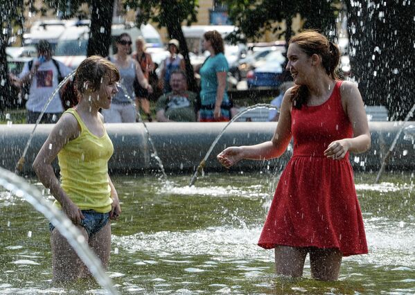 Heat Wave Hits Moscow and St. Petersburg - Sputnik International
