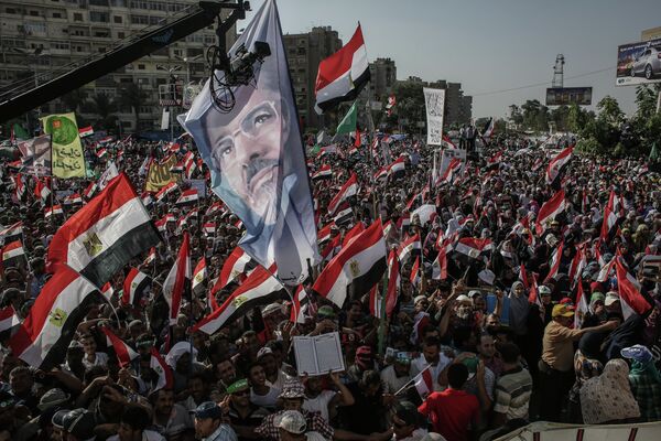 Egyptian Army Delivers Ultimatum to End Raging Protests - Sputnik International