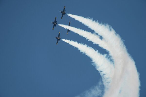 Aerobatic Display Teams at Maritime Defense Show in St. Petersburg - Sputnik International