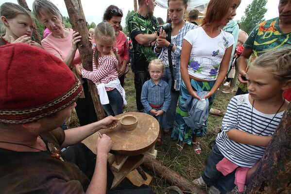 Kaliningrad Region Hosts Peoples of the Baltic Ethnographic Festival - Sputnik International