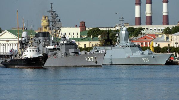 Japan Sends Destroyers to St. Petersburg - Sputnik International