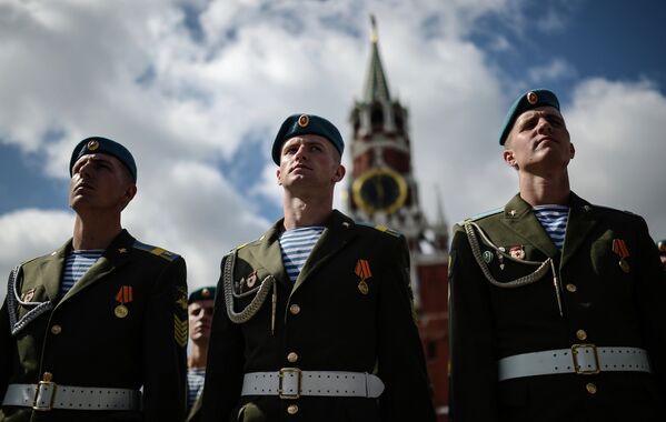 Russians Celebrate Paratrooper Day - Sputnik International