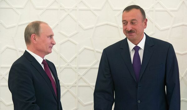 Vladimir Putin and Ilham Aliyev - Sputnik International