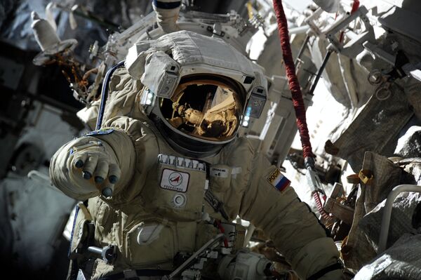 Russian cosmonauts Alexander Skvortsov and Oleg Artemyev have successfully finished a spacewalk. - Sputnik International