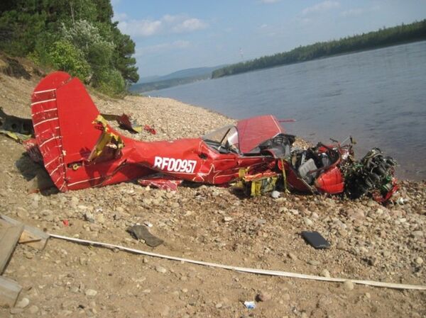 Small Plane Crash Kills One, Injures Three at Festival in Siberia - Sputnik International